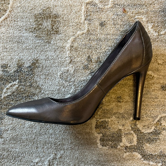 Steve Madden Pewter Point Toe Women's 3.5 inch Stiletto Heel - Picture 9 of 9